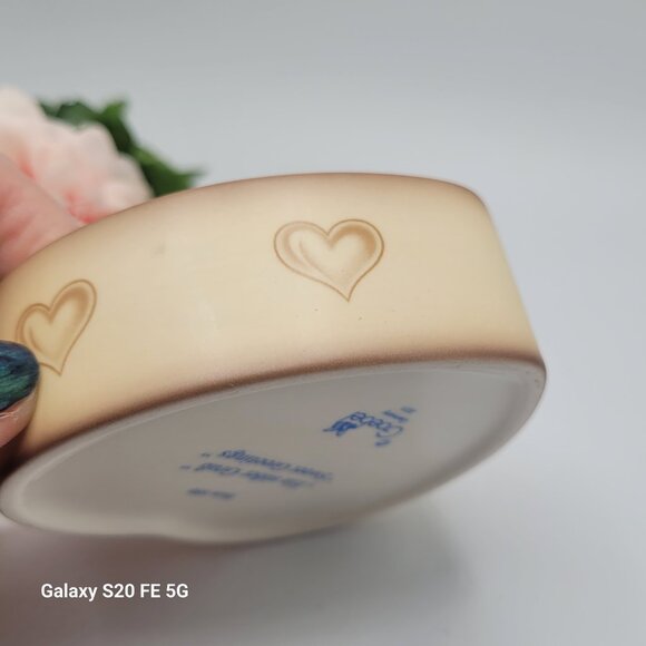 Hummel Boxes by Goebel Heart Shaped Sweet Greetings #686 - Picture 10 of 15